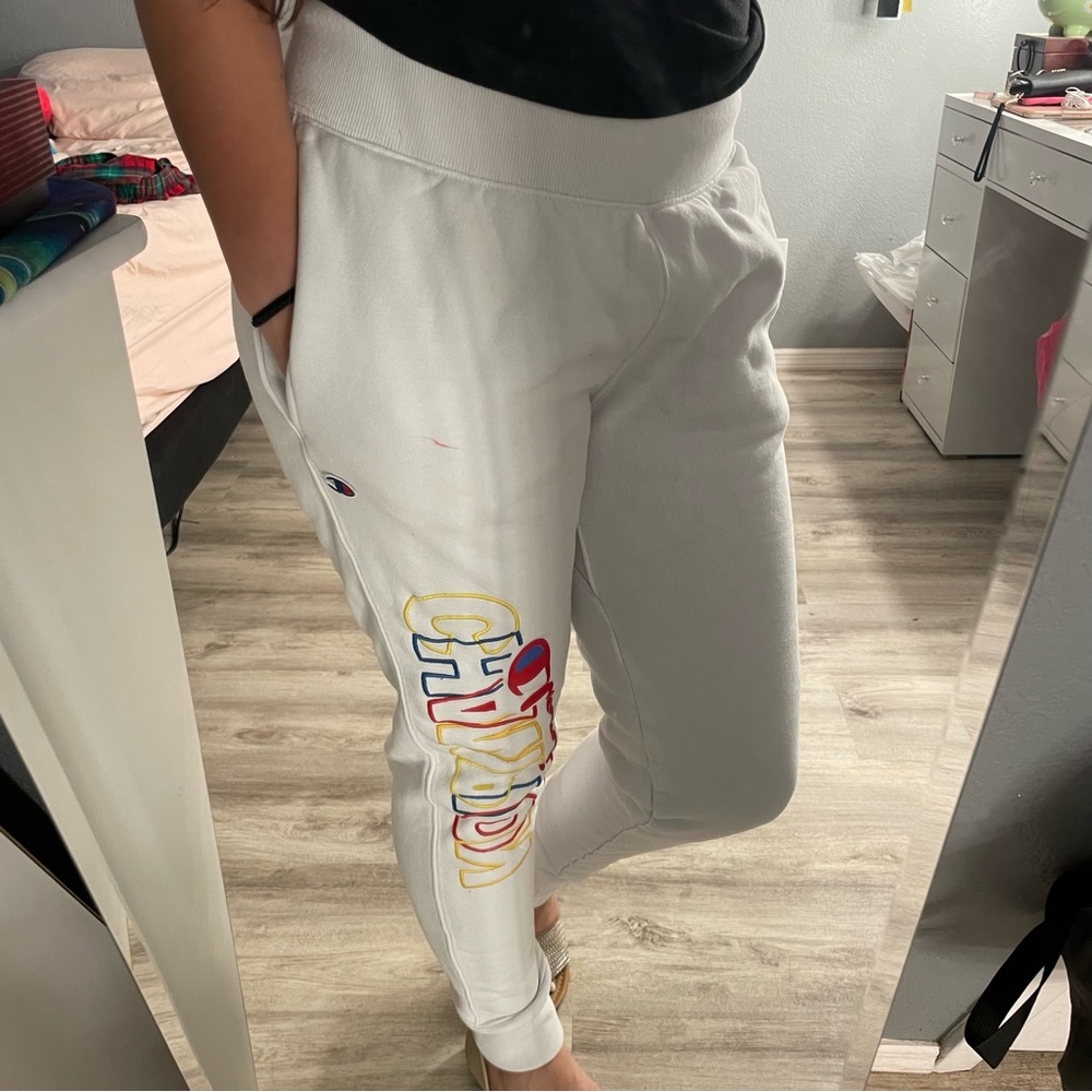 WHITE CHAMPION SWEATPANTS
